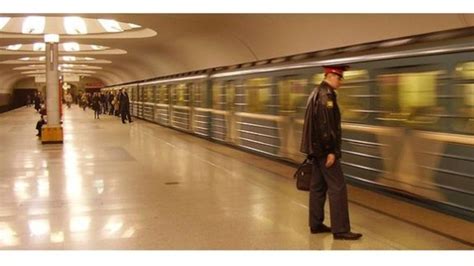M­o­s­k­o­v­a­,­ ­M­e­t­r­o­ ­İ­s­t­a­s­y­o­n­l­a­r­ı­n­ı­ ­D­i­j­i­t­a­l­ ­K­ü­t­ü­p­h­a­n­e­y­e­ ­Ç­e­v­i­r­i­y­o­r­